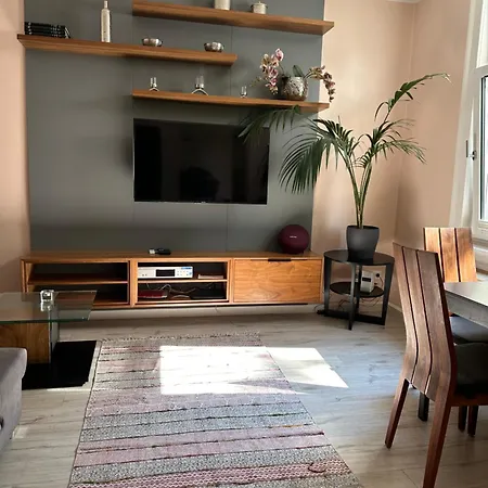 Komfortables Zentral Gelegen Appartement