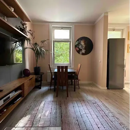 Moderne Zentral Nahe Altstadt *